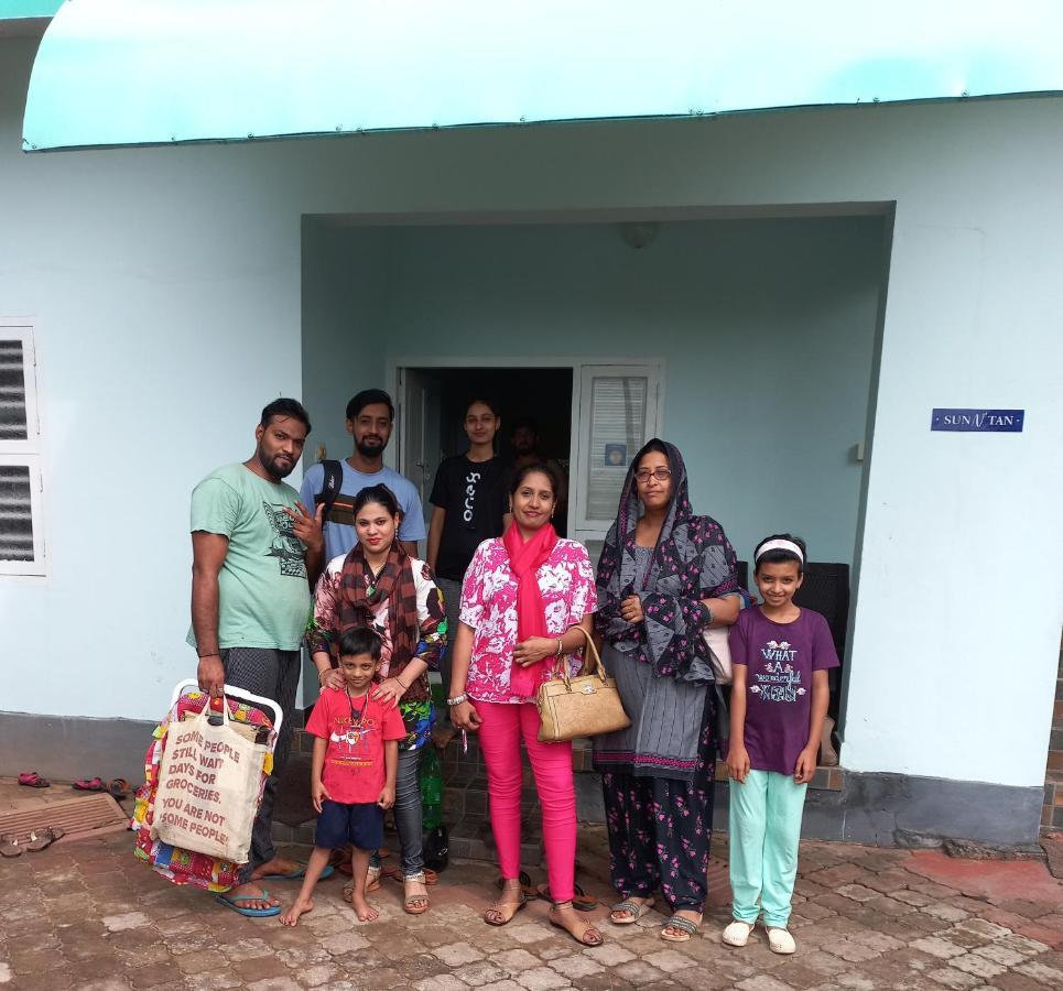 Sun n Tan Beach Home stay Kannur Bagian luar foto