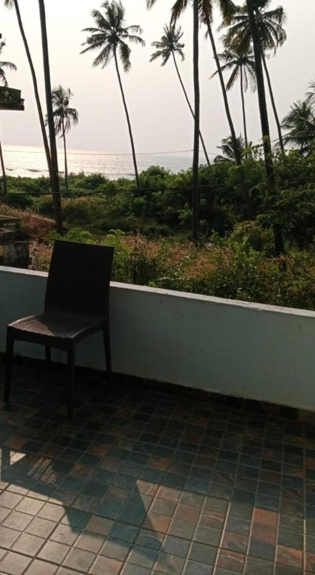 Sun n Tan Beach Home stay Kannur Bagian luar foto