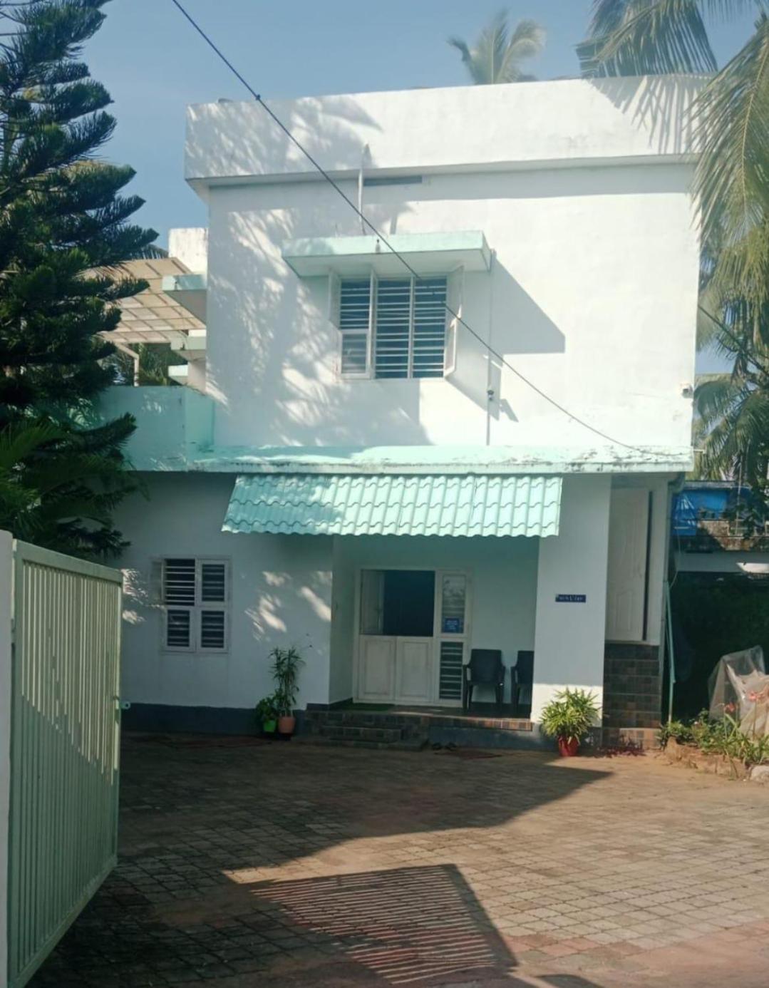 Sun n Tan Beach Home stay Kannur Bagian luar foto
