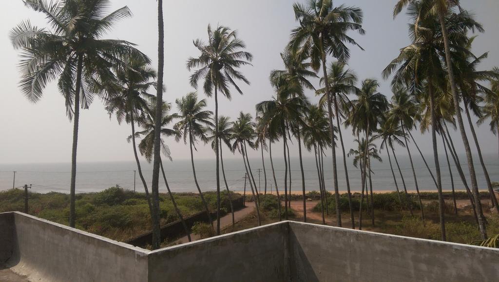 Sun n Tan Beach Home stay Kannur Bagian luar foto