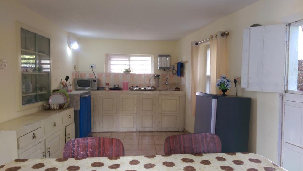 Sun n Tan Beach Home stay Kannur Bagian luar foto